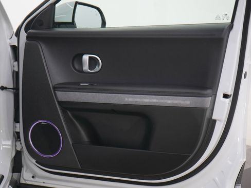 Certified 2023 Hyundai Ioniq 5 Limited AWD/4WD image 9