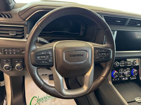 Used 2022 GMC Yukon Denali AWD/4WD image 13
