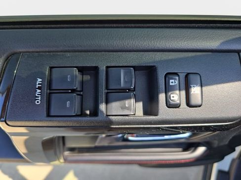 Used 2021 Toyota 4Runner Venture w/ Moonroof Package AWD/4WD image 30