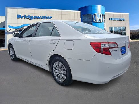 Used 2013 Toyota Camry LE image 4