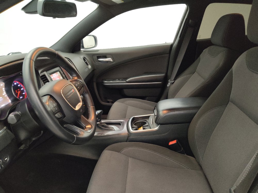 Used 2015 Dodge Charger SE RWD image 17