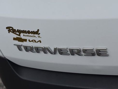 Certified 2023 Chevrolet Traverse LT FWD image 17