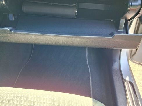 Used 2014 Toyota Camry SE FWD image 28