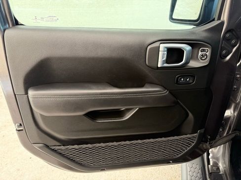 Used 2021 Jeep Wrangler Unlimited Sahara w/ Safety Group image 21