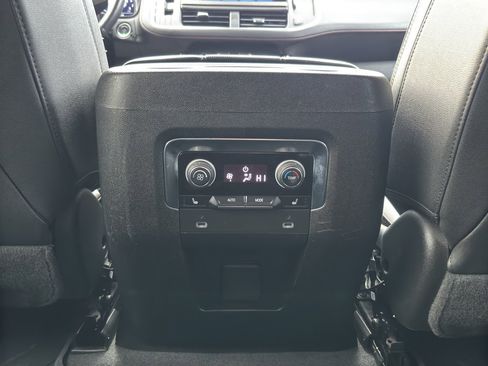 Used 2022 Chevrolet Tahoe RST w/ Luxury Package image 16