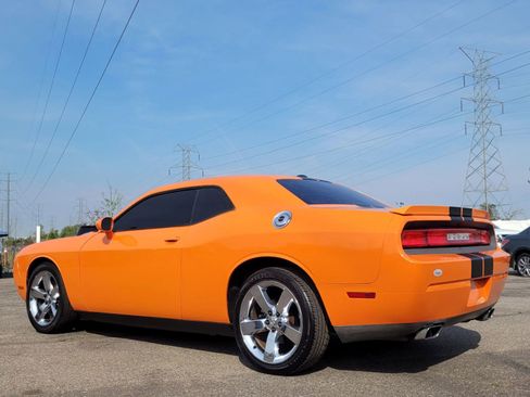 Used 2014 Dodge Challenger SXT Plus image 6