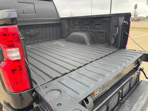 Used 2023 Chevrolet Silverado 1500 LT AWD/4WD image 55