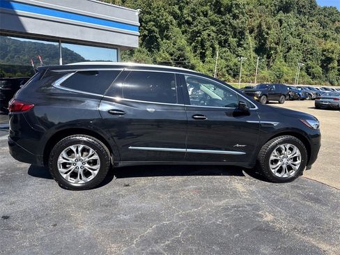 Used 2021 Buick Enclave Avenir w/ Avenir Technology Package image 3