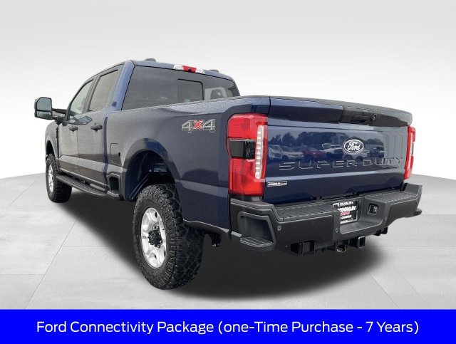 New 2027 Ford F350 XL w/ XL Off-Road 35" Tire Pakckage AWD/4WD image 3
