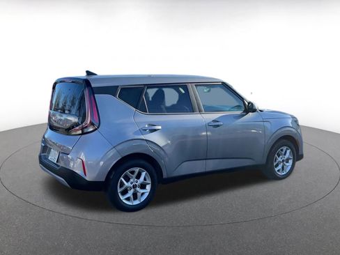 Used 2025 Kia Soul LX w/ LX Technology Package image 15