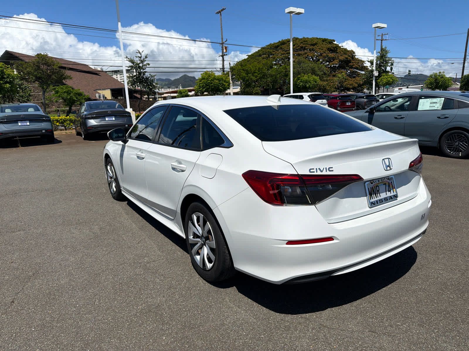 Used 2022 Honda Civic LX image 4