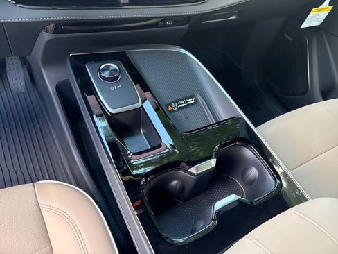 New 2026 Buick Enclave Preferred w/ Power Package FWD image 18