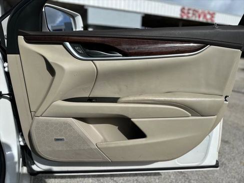 Used 2017 Cadillac XTS Luxury w/ Driver Awareness Package image 15