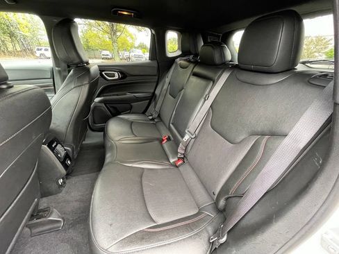 Used 2025 Jeep Compass Trailhawk AWD/4WD image 26