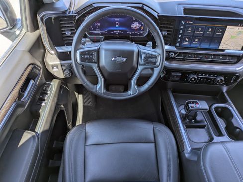 Used 2024 Chevrolet Silverado 1500 RST w/ Convenience Package II image 4