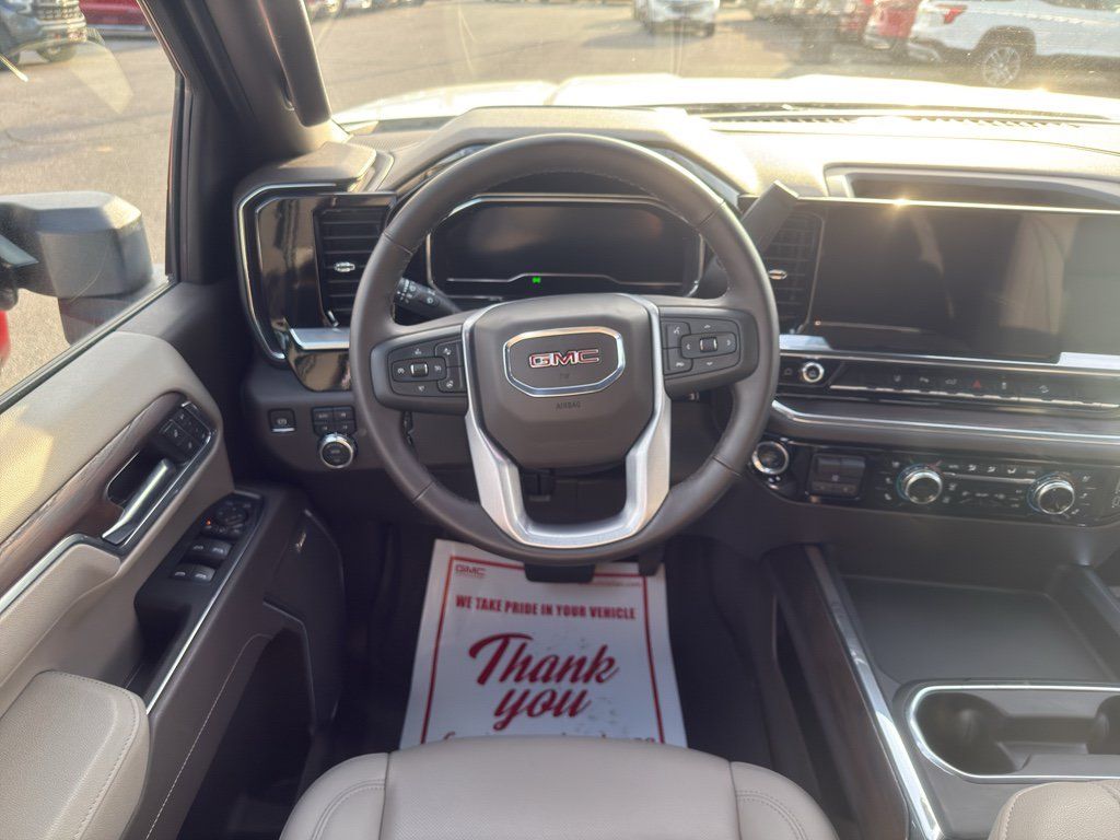 Used 2025 GMC Sierra 2500 SLT w/ SLT Premium Package AWD/4WD image 10