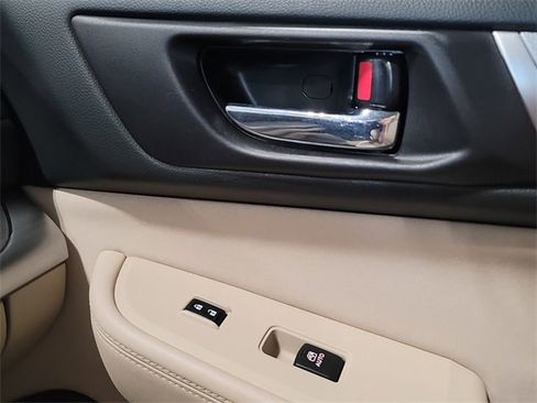 Used 2016 Subaru Legacy 2.5i Premium w/ Moonroof Package image 29