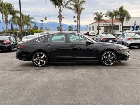 Used 2024 Honda Accord Sport image 4