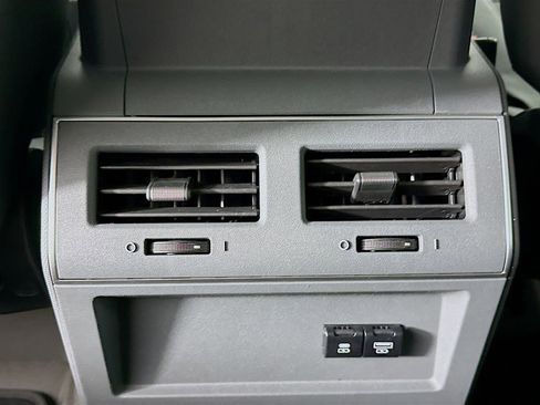 Used 2024 INEOS Grenadier Fieldmaster Edition image 23