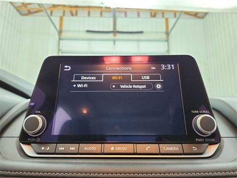 Used 2024 Nissan Rogue SV w/ SV Premium Package image 31