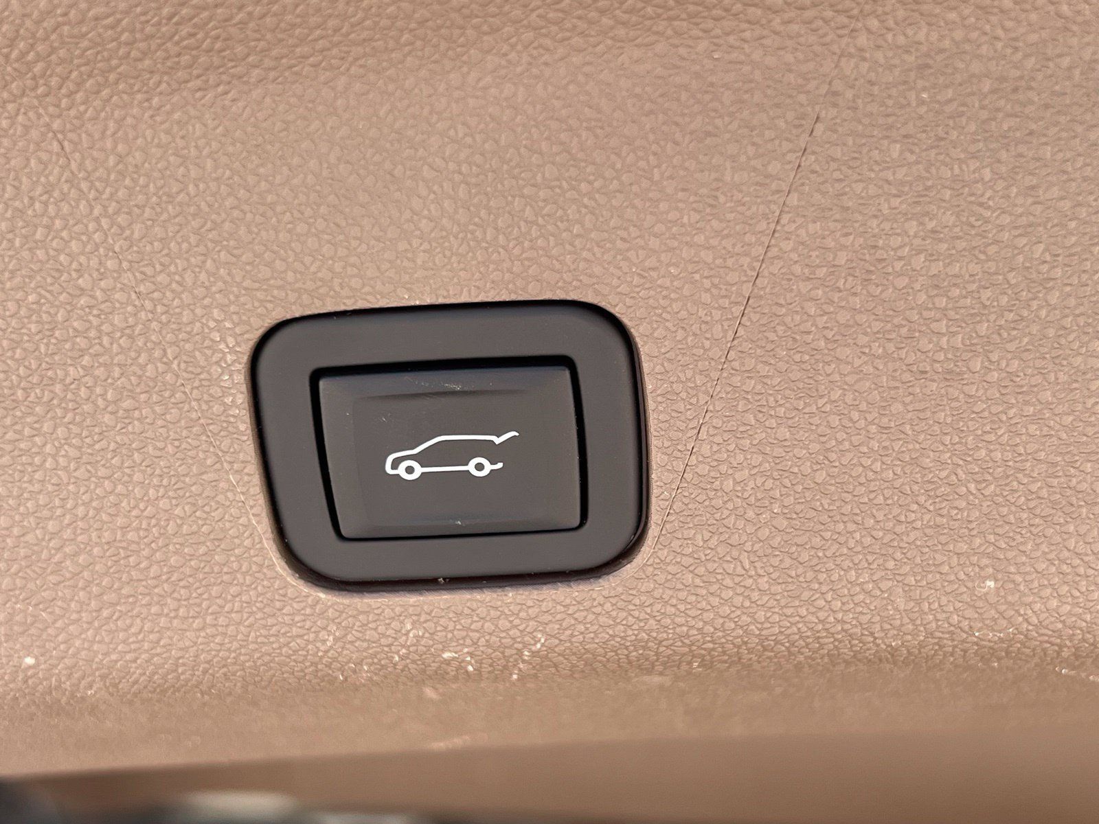 Used 2023 GMC Yukon Denali w/ LPO, Floor Liner Package AWD/4WD image 20