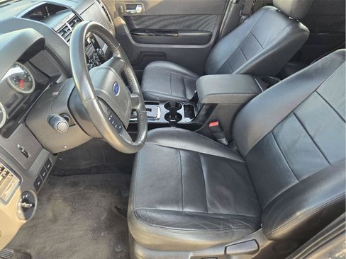 Used 2011 Ford Escape Limited w/ 301A Rapid Spec Order Code FWD image 12