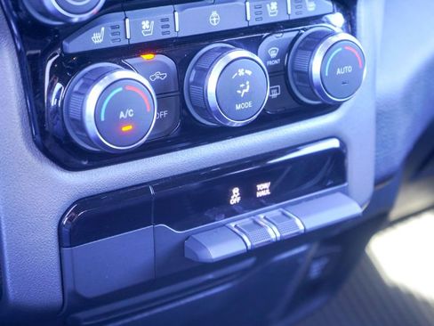 Used 2023 RAM 1500 Laramie image 13