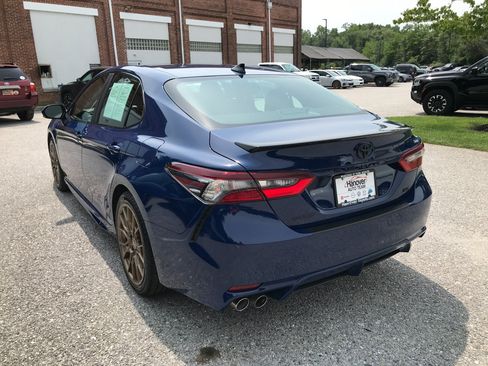 Used 2023 Toyota Camry SE w/ Convenience Package FWD image 5