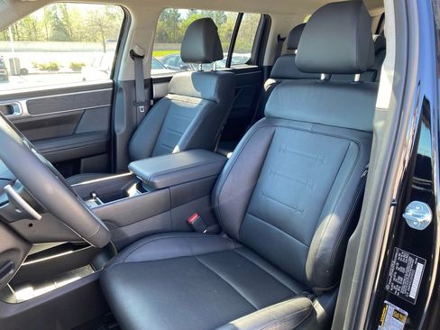 New 2025 Hyundai Santa Fe Limited AWD/4WD image 17