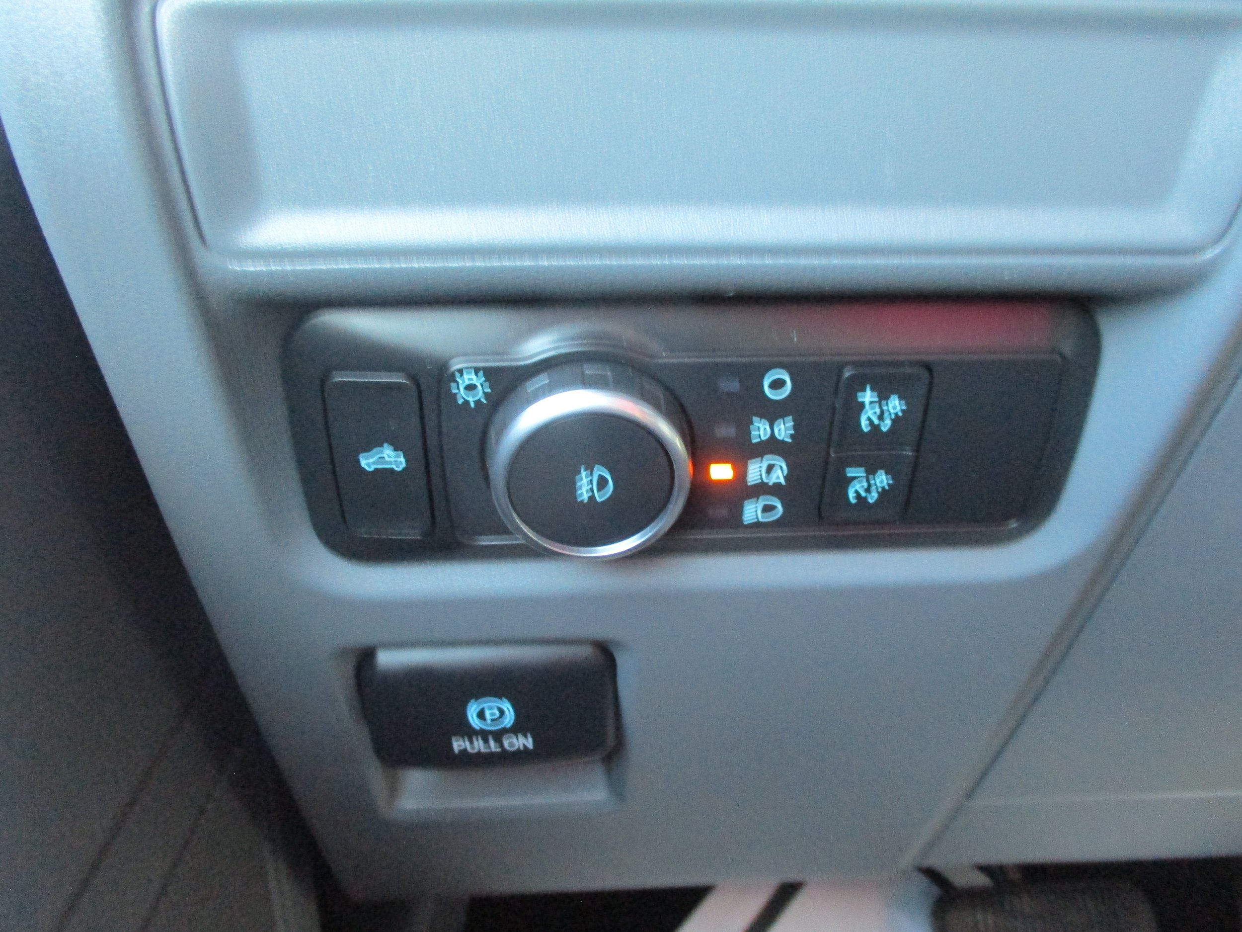 Used 2022 Ford F150 XLT w/ Equipment Group 301A Mid RWD image 20