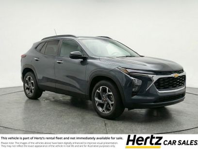 Used 2025 Chevrolet Trax LT w/ LT Convenience Package