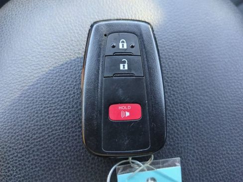 Certified 2025 Toyota RAV4 XLE image 25