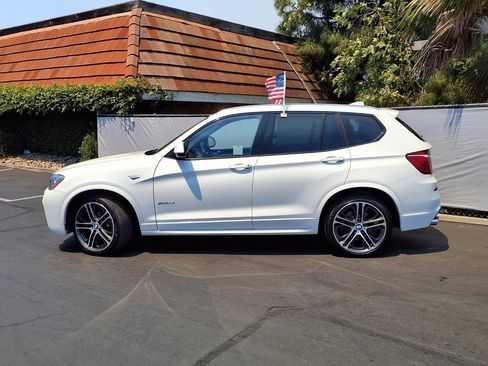 Used 2016 BMW X3 xDrive28i AWD/4WD image 3