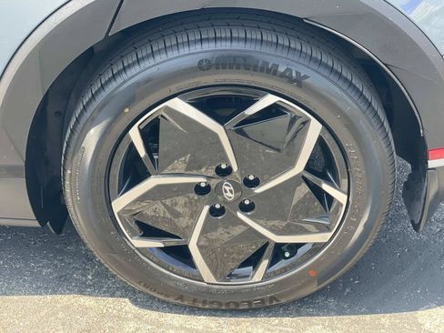 Certified 2024 Hyundai Ioniq 5 SEL RWD image 30