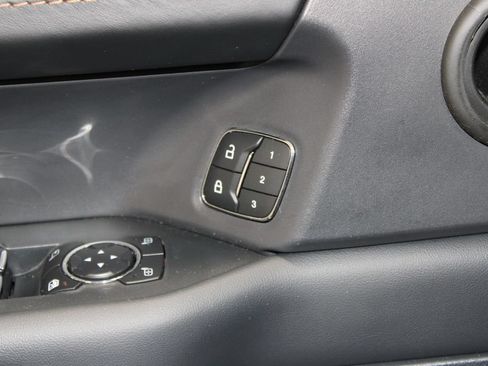Used 2022 Ford Expedition Platinum AWD/4WD image 41