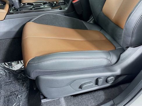 New 2026 Subaru Forester Touring AWD/4WD image 19
