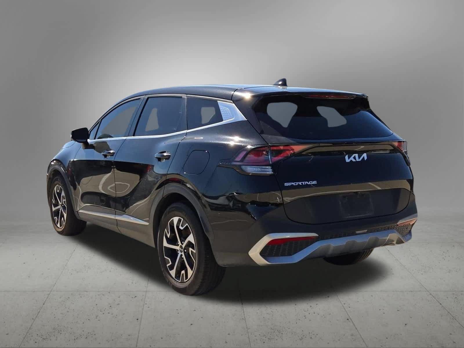 Certified 2023 Kia Sportage EX FWD image 4