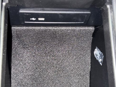 Used 2021 Mercedes-Benz E 350 Sedan w/ Premium Package image 35