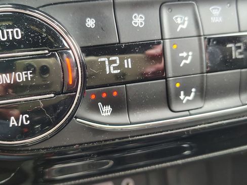 Used 2023 Buick Encore GX Select AWD/4WD image 15