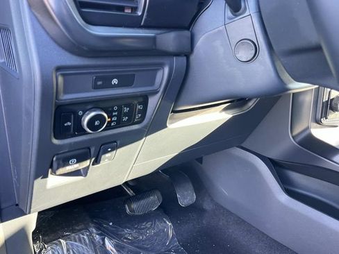 New 2025 Ford F150 Platinum w/ Equipment Group 702A High image 26