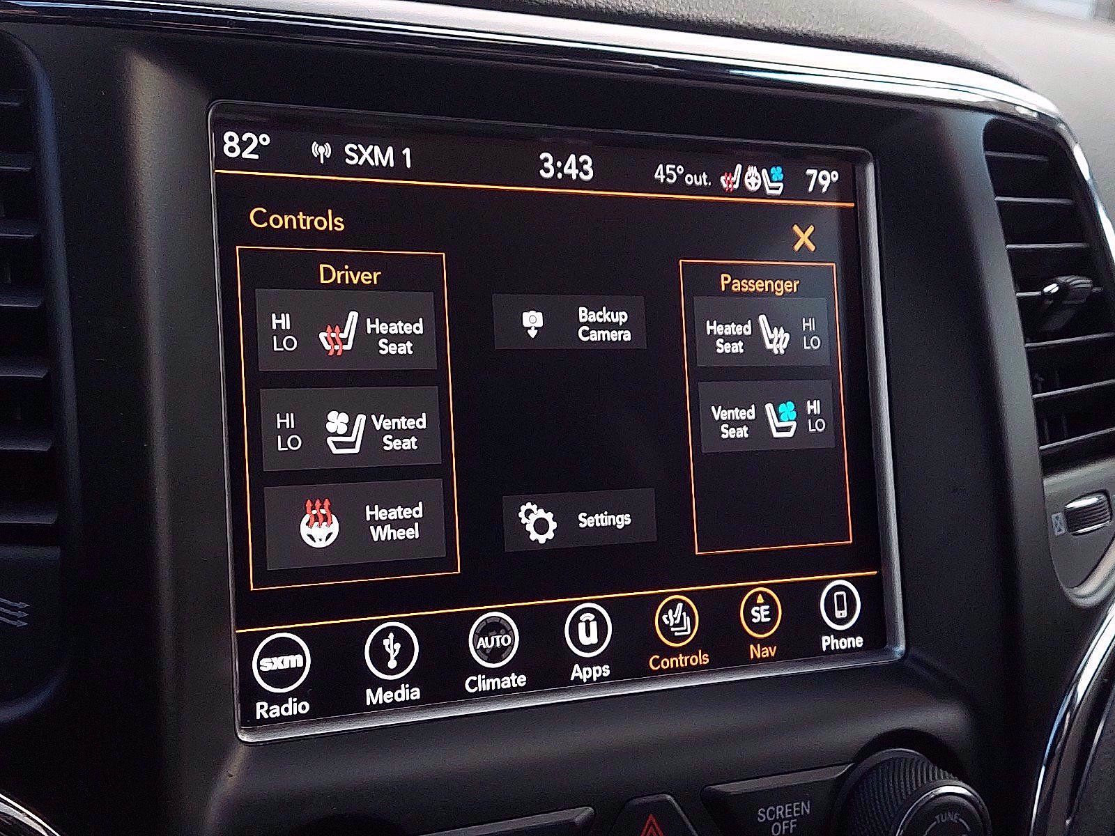 Used 2018 Jeep Grand Cherokee Trailhawk AWD/4WD image 24