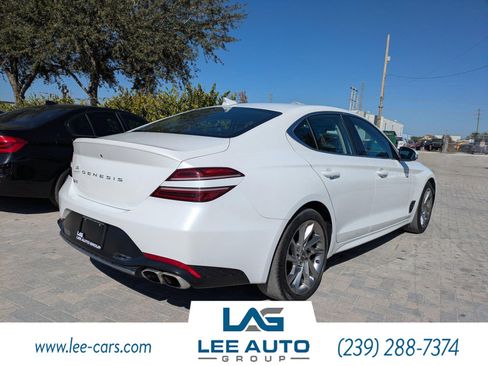 Used 2022 Genesis G70 2.0T image 3