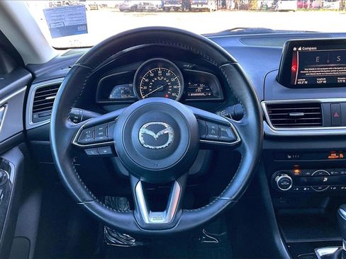 Used 2018 MAZDA MAZDA3 Touring image 7