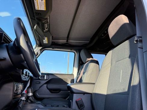 New 2026 Jeep Wrangler Sport image 25