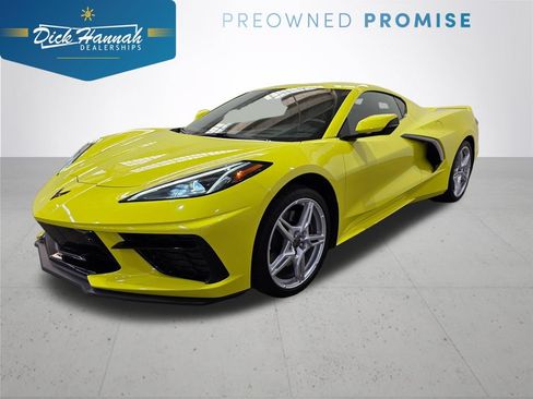 Used 2021 Chevrolet Corvette Stingray Premium Cpe w/ Z51 Performance Package RWD image 1