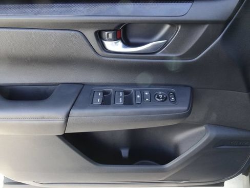 Certified 2025 Honda CR-V EX image 8