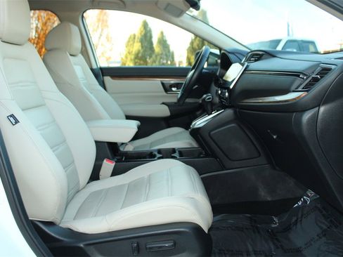 Used 2019 Honda CR-V Touring image 17