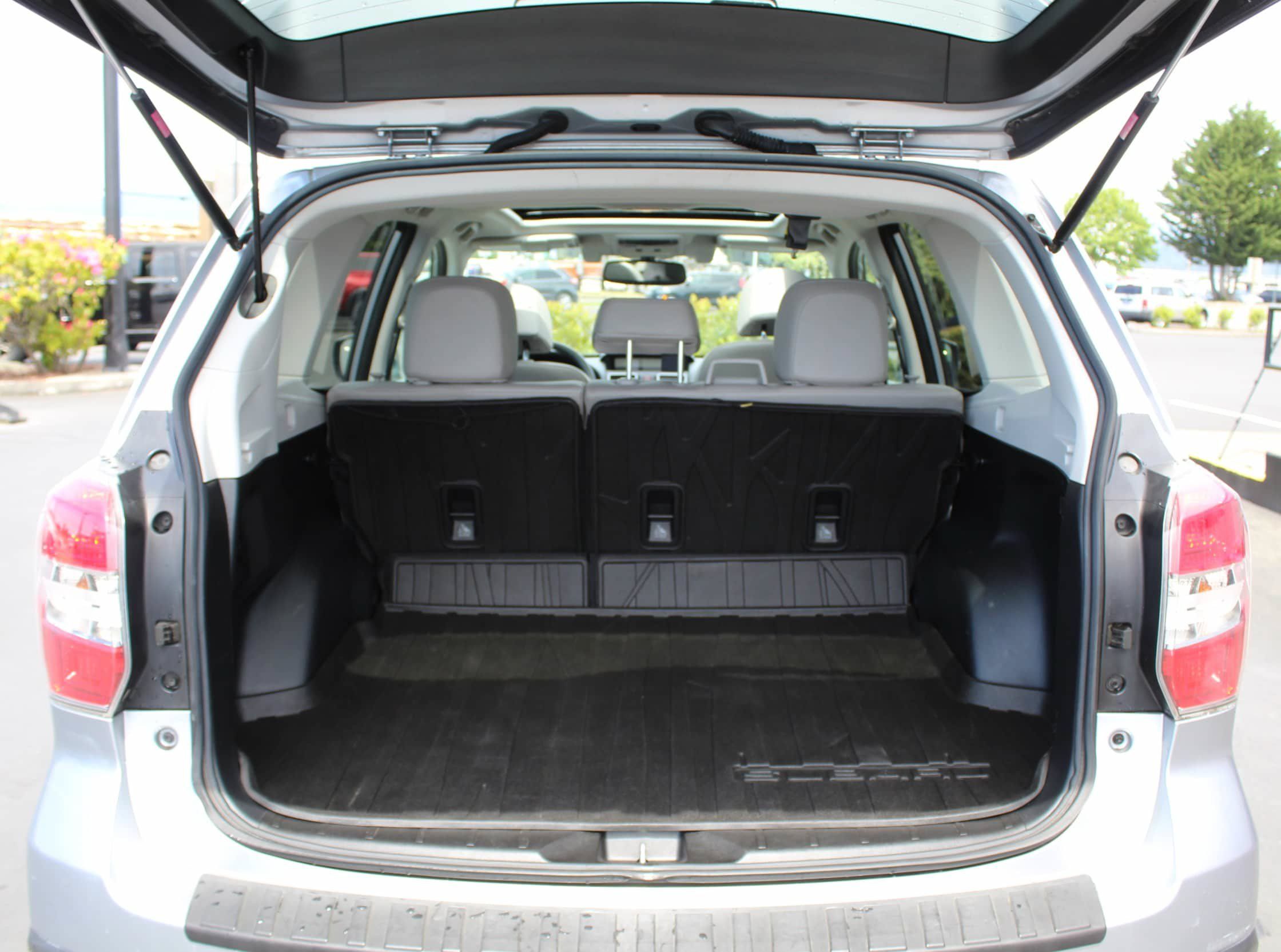 Used 2016 Subaru Forester 2.5i Touring w/ Eyesight & Navigation System AWD/4WD image 15