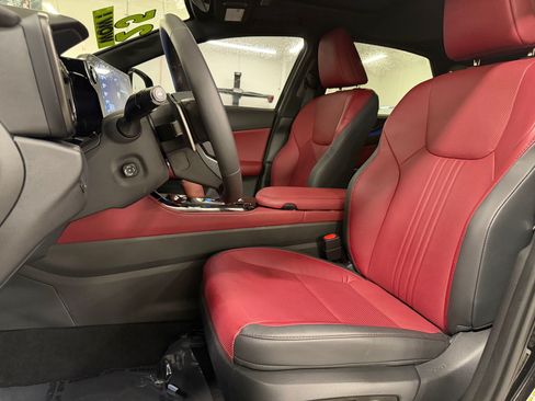 Used 2025 Lexus NX 250 FWD w/ Accessory Package (K3) image 5