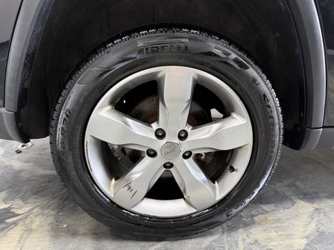 Used 2012 Jeep Grand Cherokee Overland AWD/4WD image 27